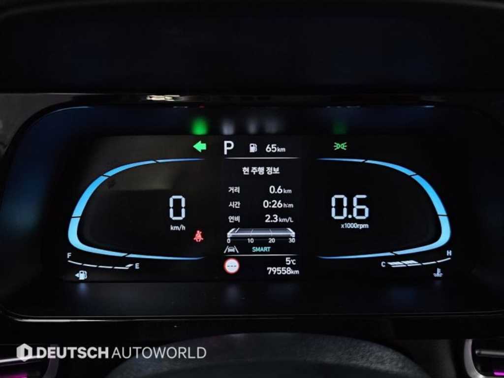 HYUNDAI Avante - Vista 8