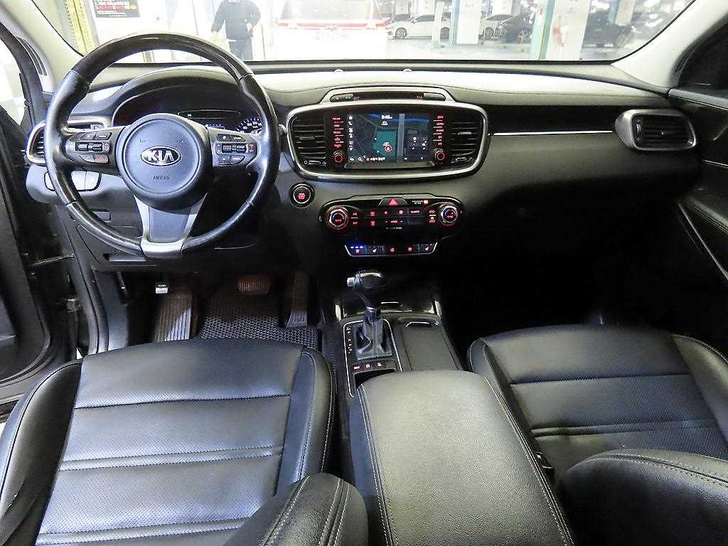 KIA Sorento - Vista 10