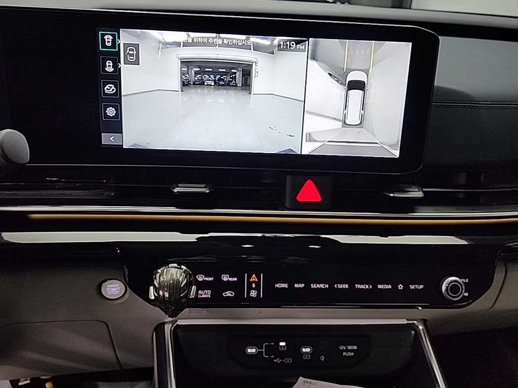 KIA Carnival - Vista 10