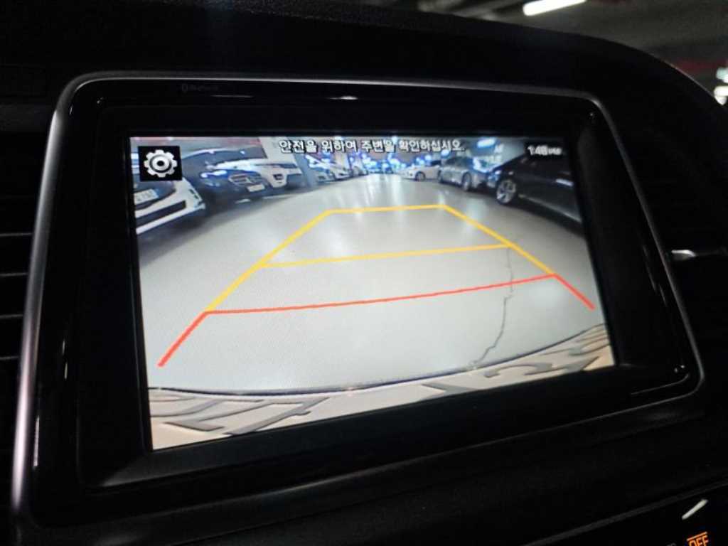 HYUNDAI Sonata - Vista 12