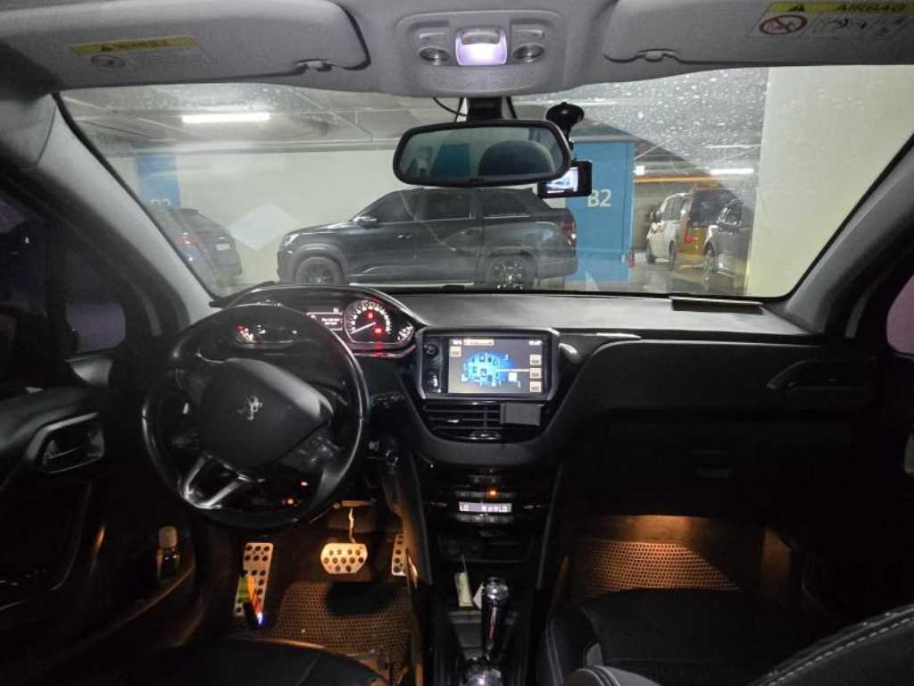 Peugeot 2008 - Vista 10