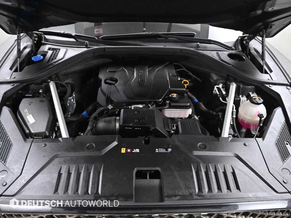 Genesis GV70 - Vista 6