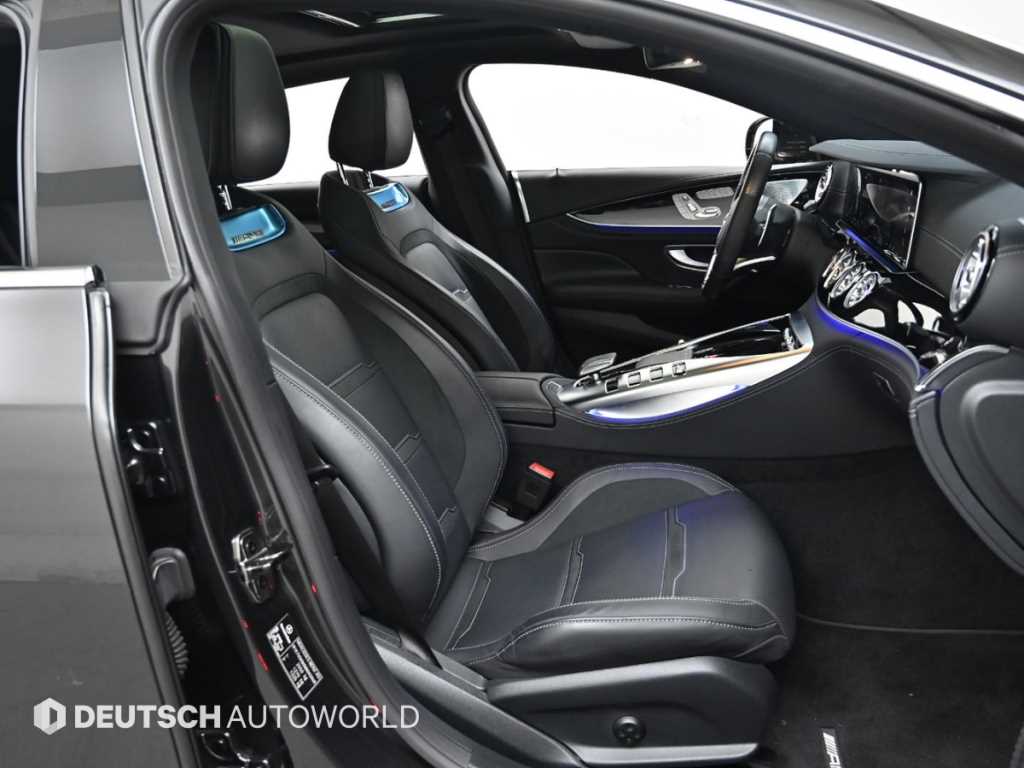 Mercedes Benz AMG GT - Vista 10