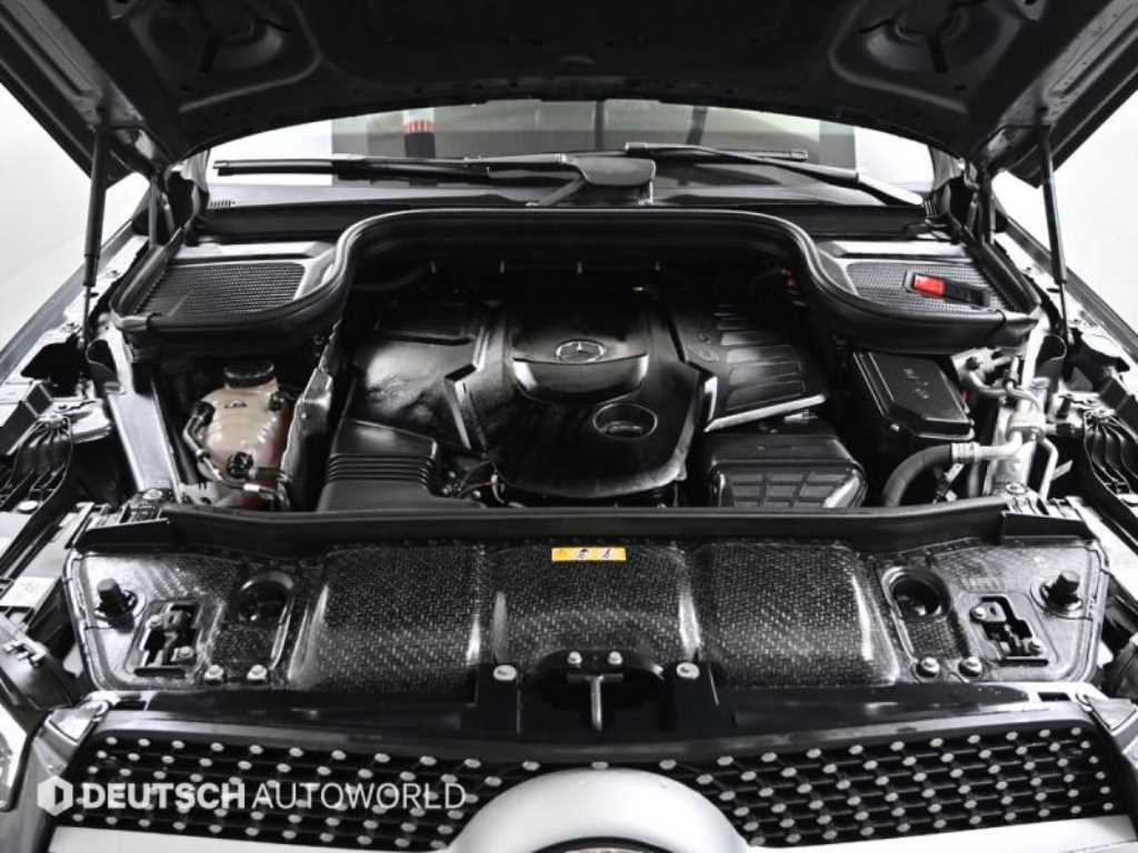 Mercedes Benz GLE Class - Vista 6