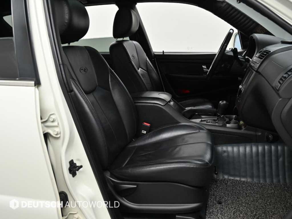 Ssangyong Rexton - Vista 10