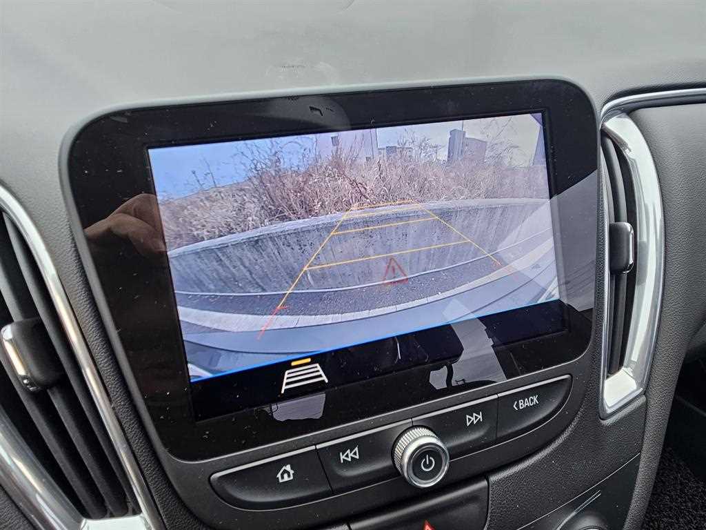 Chevrolet Malibu 2019 Gris - Importación desde Corea - HF Imports Iquique - Foto 13