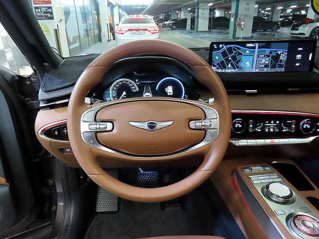 Genesis GV70 - Vista 8