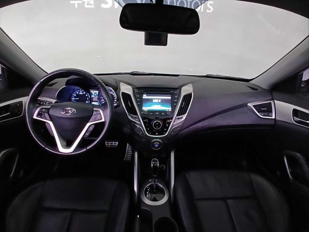 HYUNDAI Veloster - Vista 6
