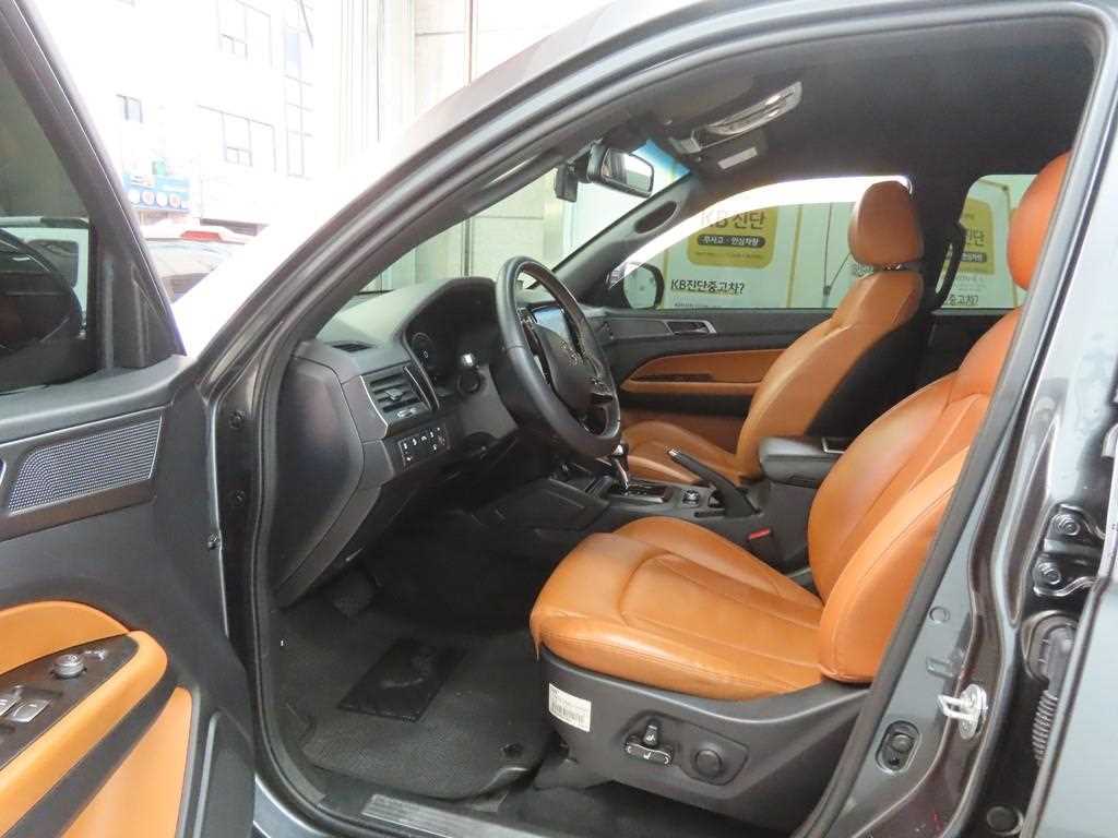Ssangyong Rexton - Vista 5