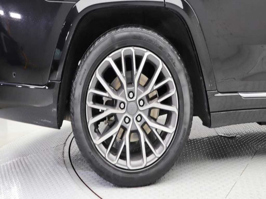 Jeep Cherokee - Vista 8