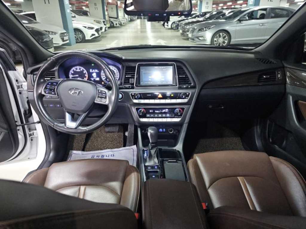 HYUNDAI Sonata - Vista 5