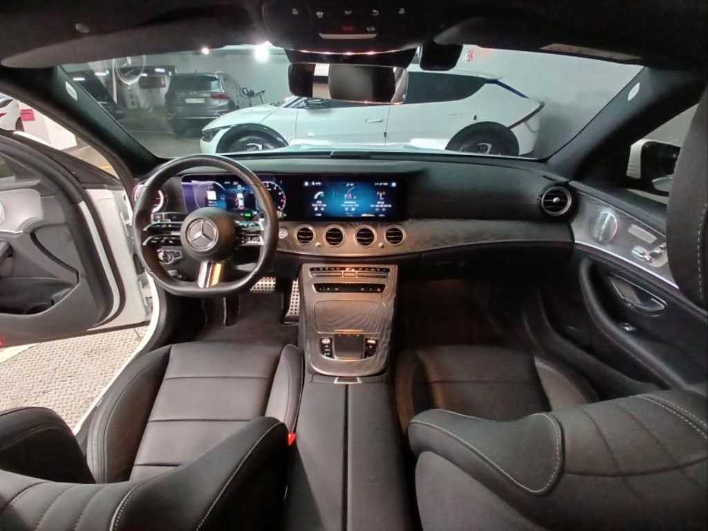 Mercedes Benz E class - Vista 6