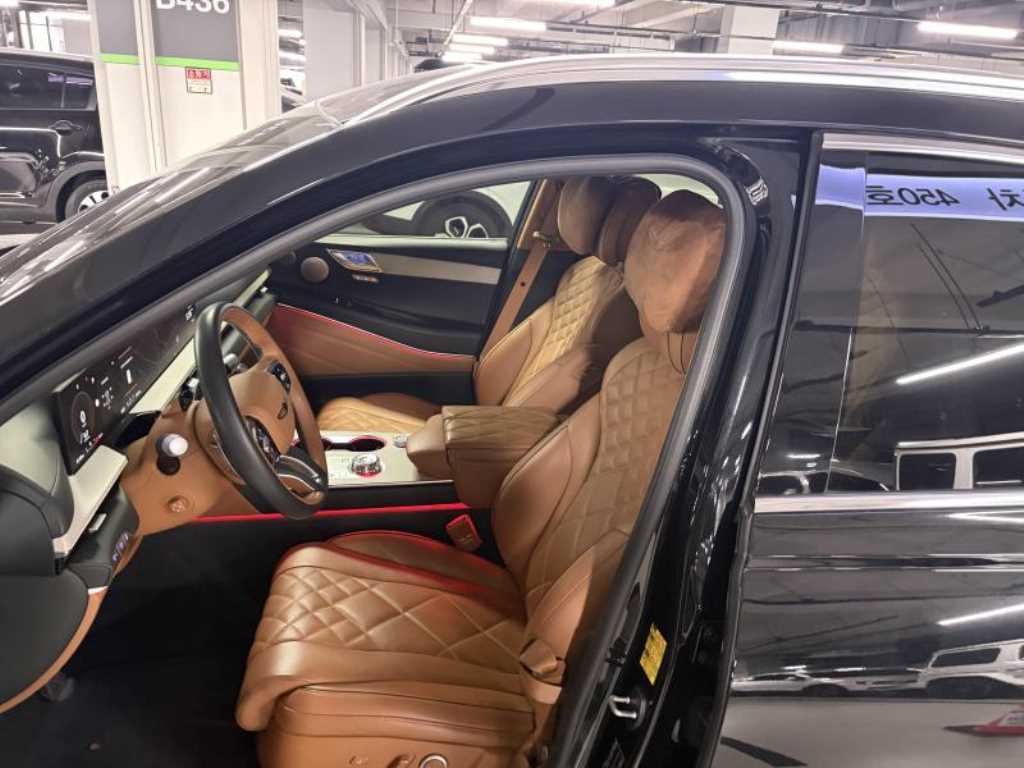 Genesis GV80 - Vista 9