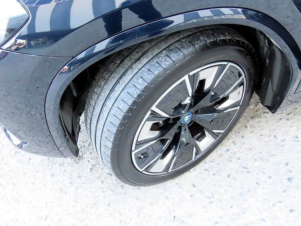 BMW iX3 2025 Negro - Importación desde Corea - HF Imports Iquique - Foto 20