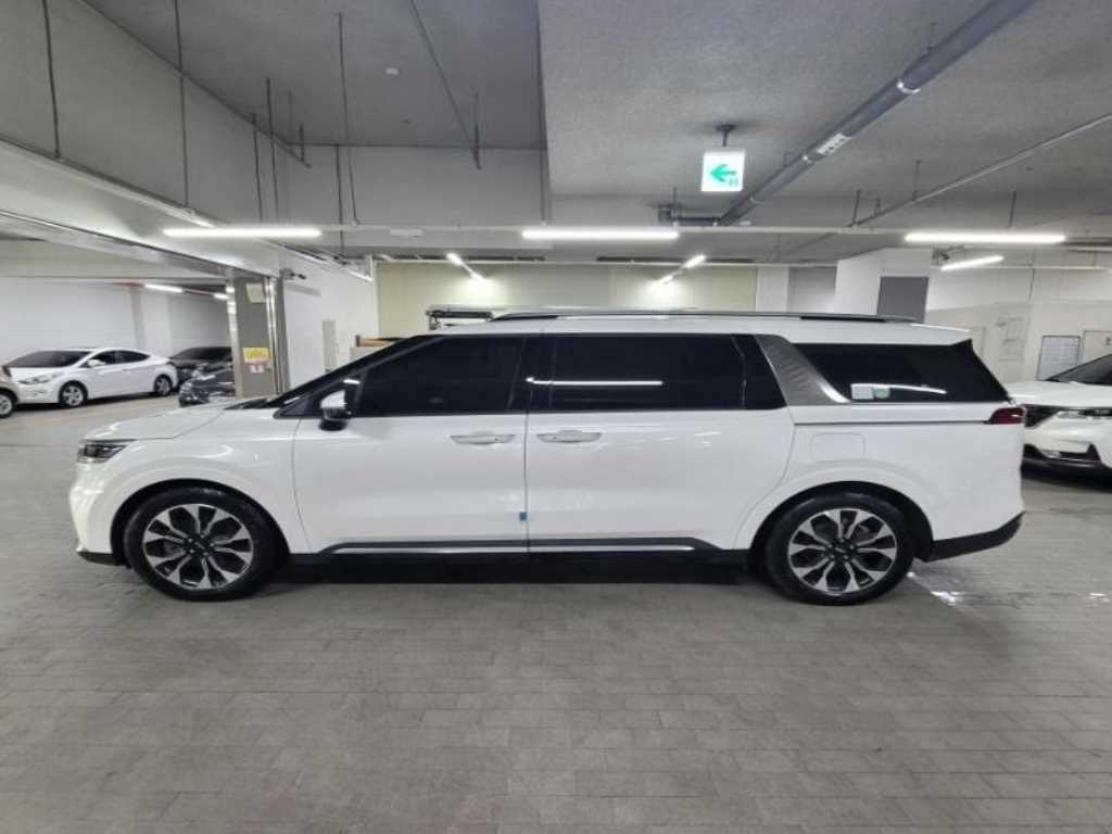 KIA Carnival - Vista 3