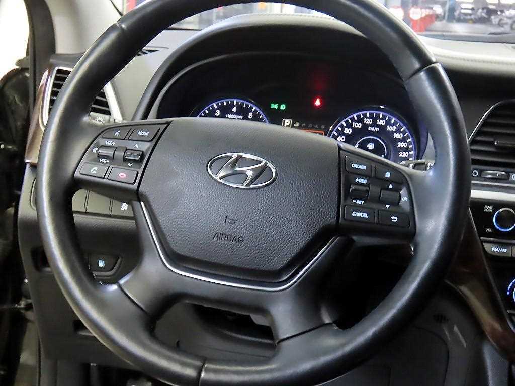 HYUNDAI Aslan - Vista 8
