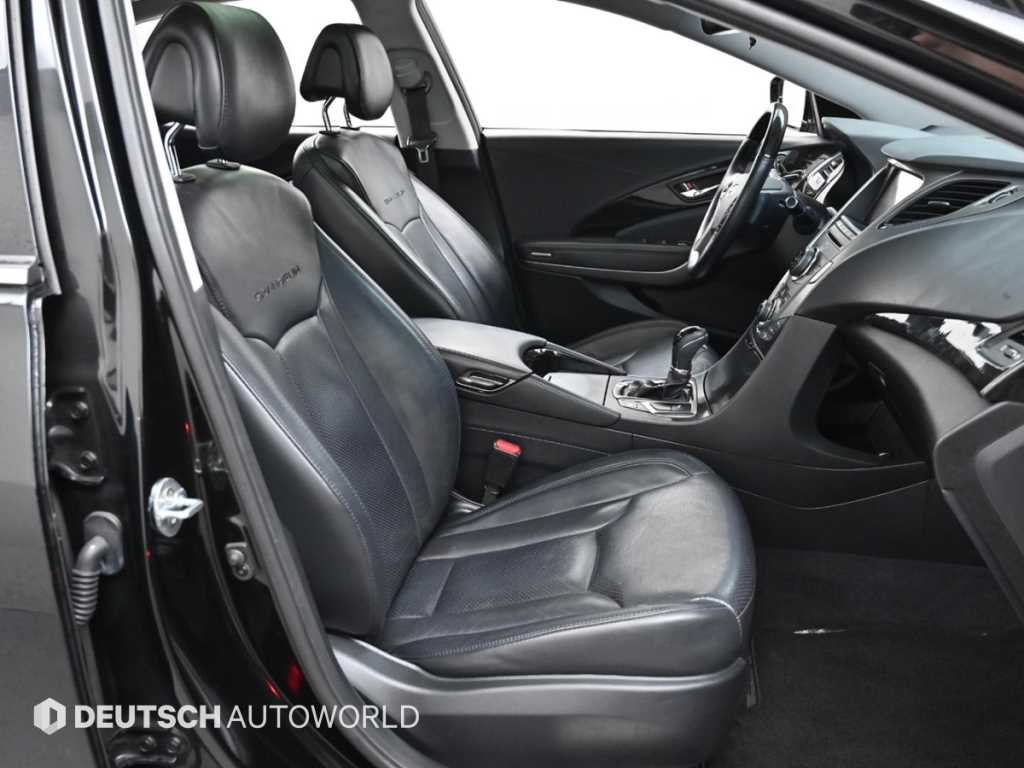 HYUNDAI Grandeur - Vista 10