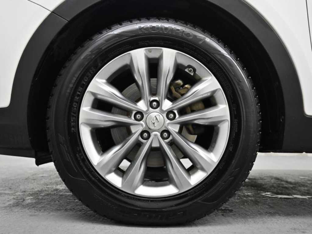 HYUNDAI Santa Fe - Vista 5