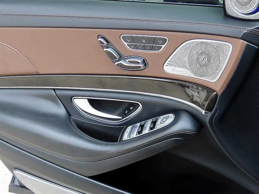 Mercedes Benz S Class - Vista 11