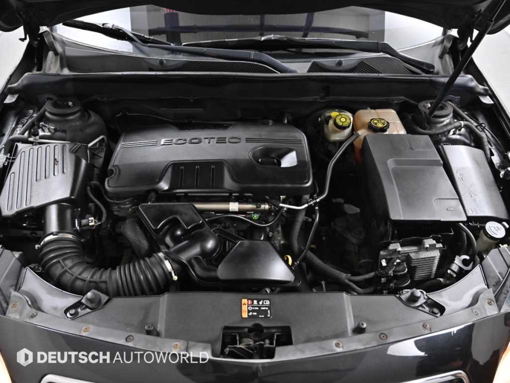 Chevrolet Malibu - Vista 6