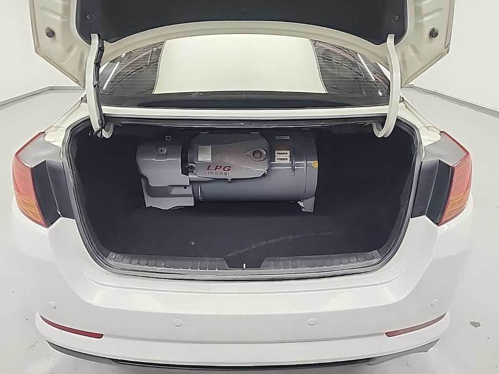 KIA K5 2011 Blanco - Importación desde Corea - HF Imports Iquique - Foto 18