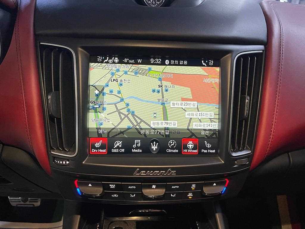 Maserati Levante - Vista 10