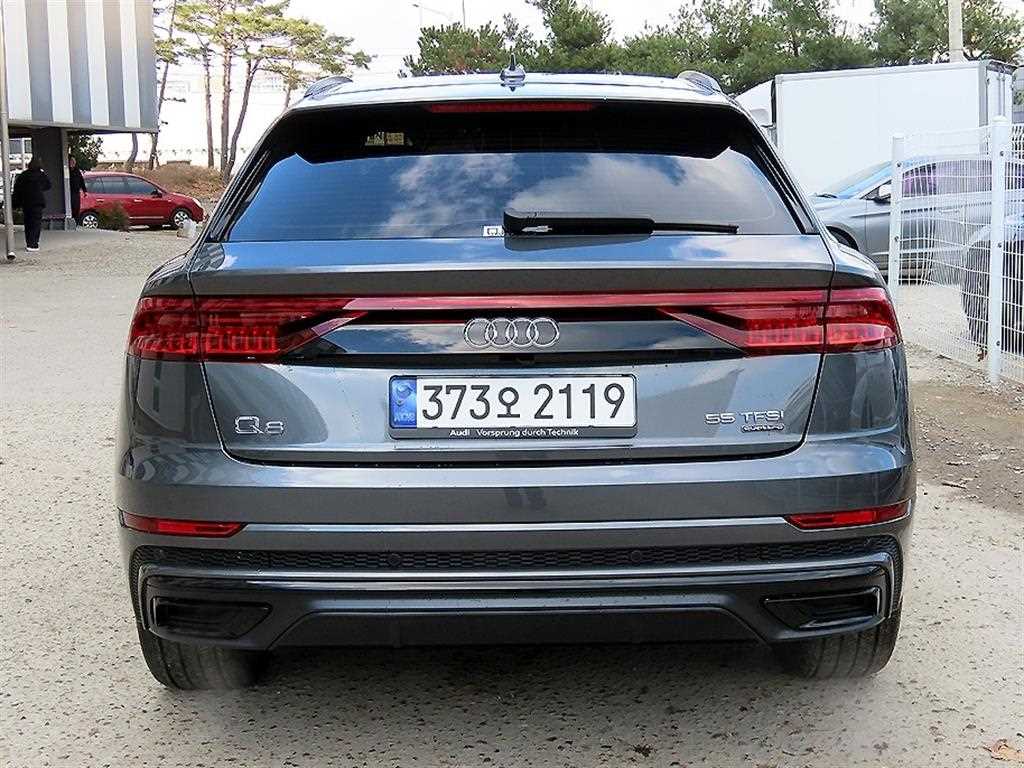 Audi Q8 - Vista 4