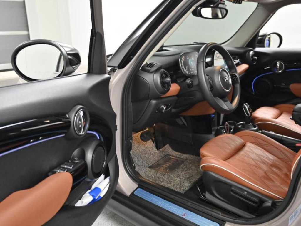 Mini Cooper - Vista 11