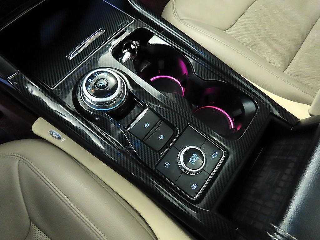 Ford Explorer - Vista 12