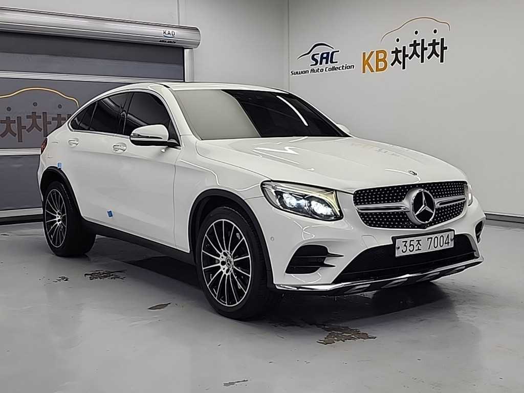 Mercedes Benz GLC Class - Vista 4