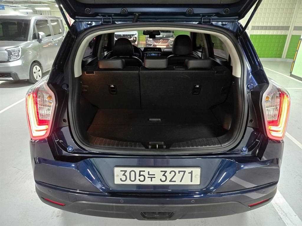 Ssangyong Tivoli - Vista 5