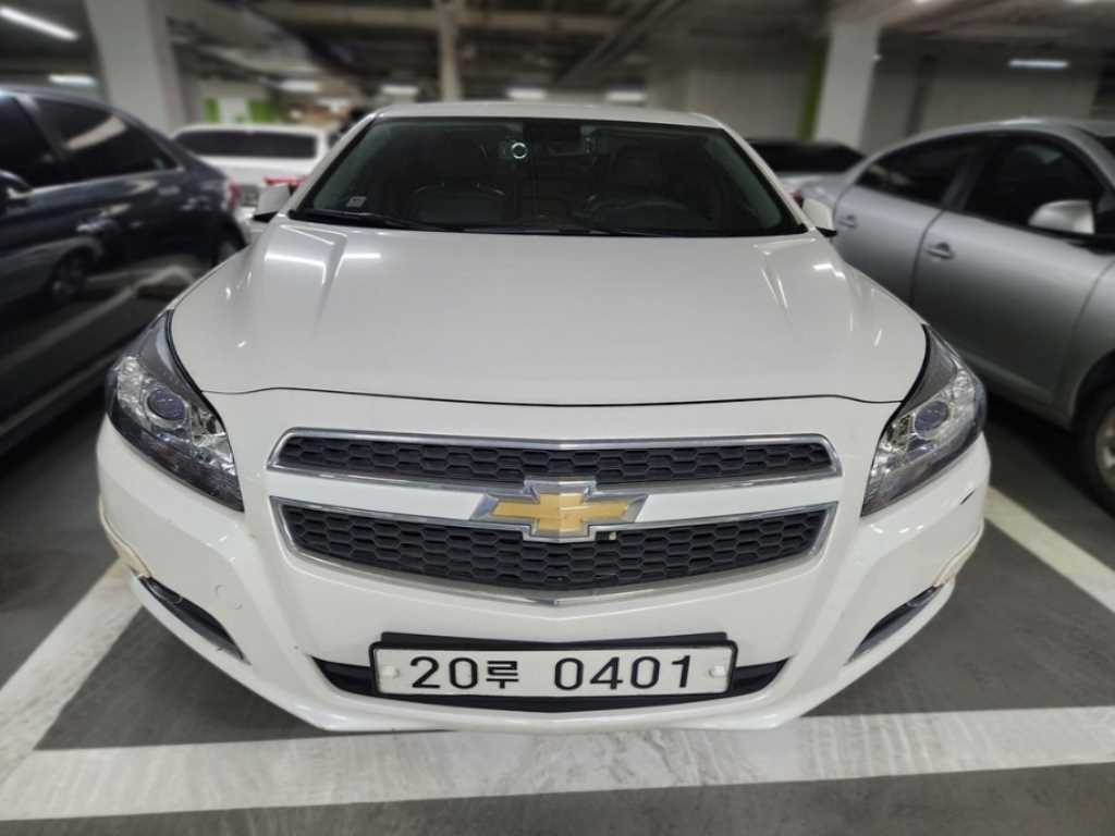 Chevrolet Malibu - Vista 3