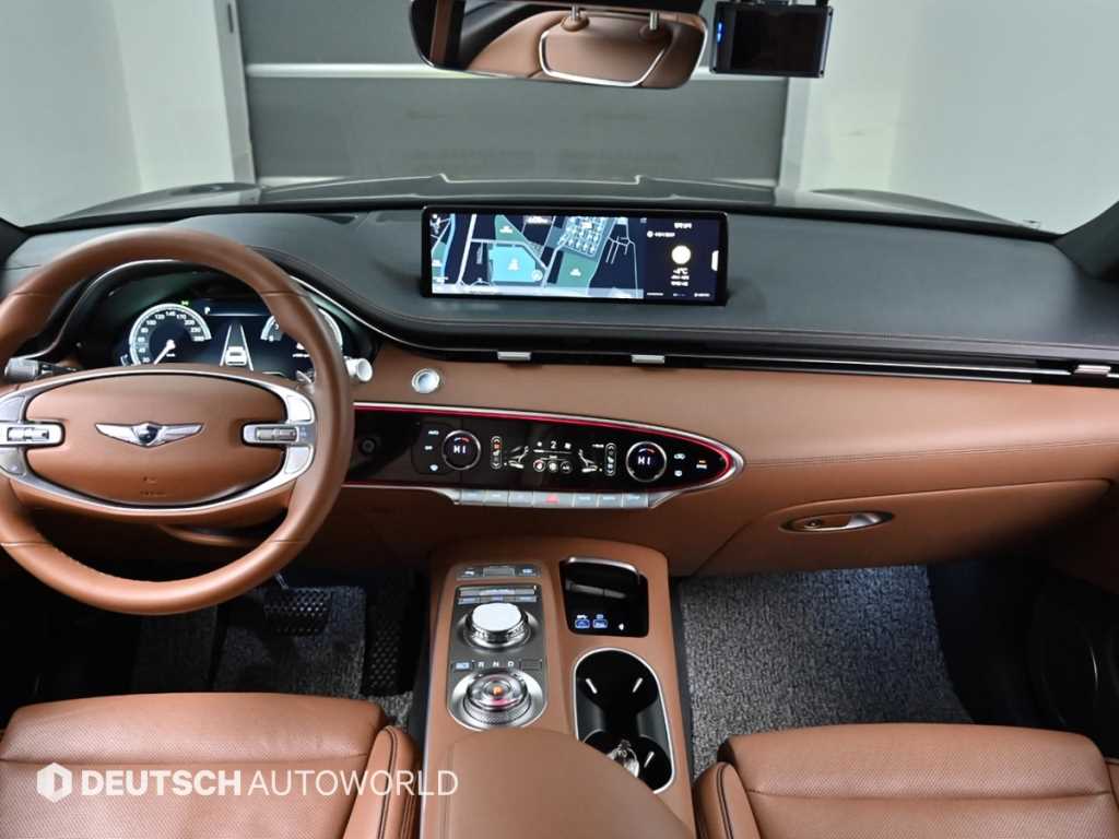 Genesis GV70 - Vista 7