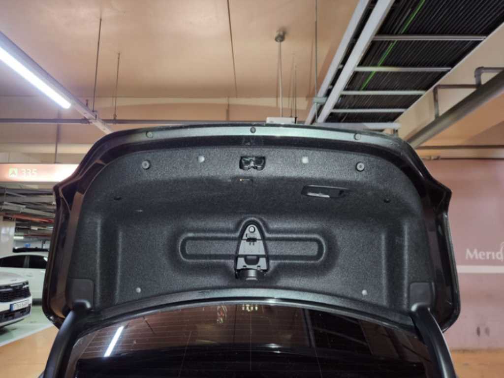 Genesis G70 - Vista 5