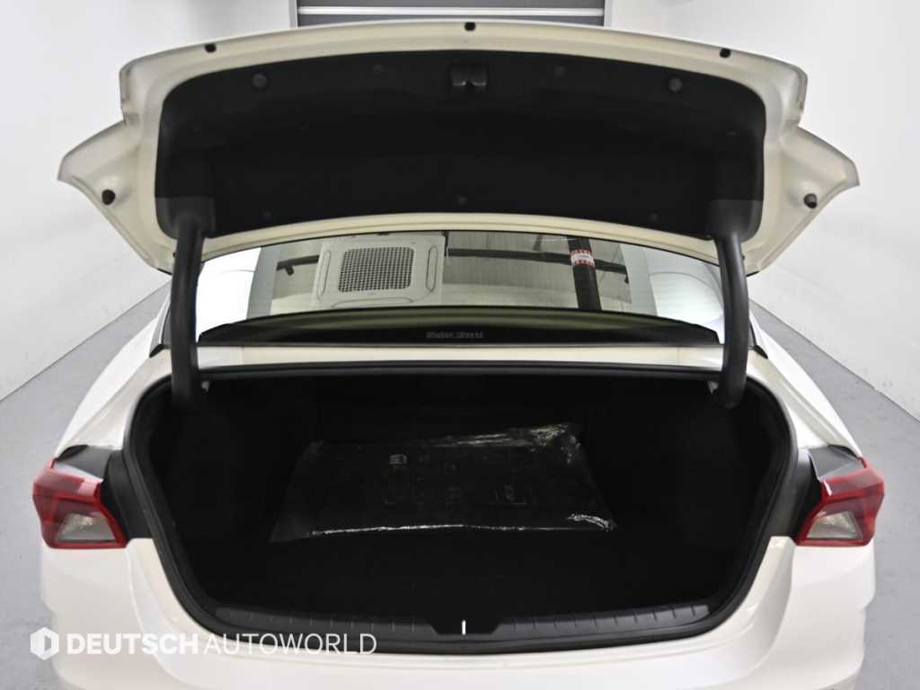 KIA K5 2022 Blanco - Importación desde Corea - HF Imports Iquique - Foto 20