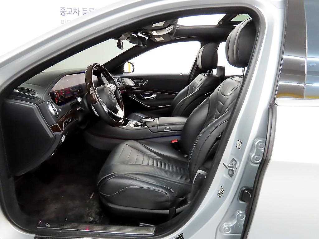 Mercedes Benz S Class - Vista 5