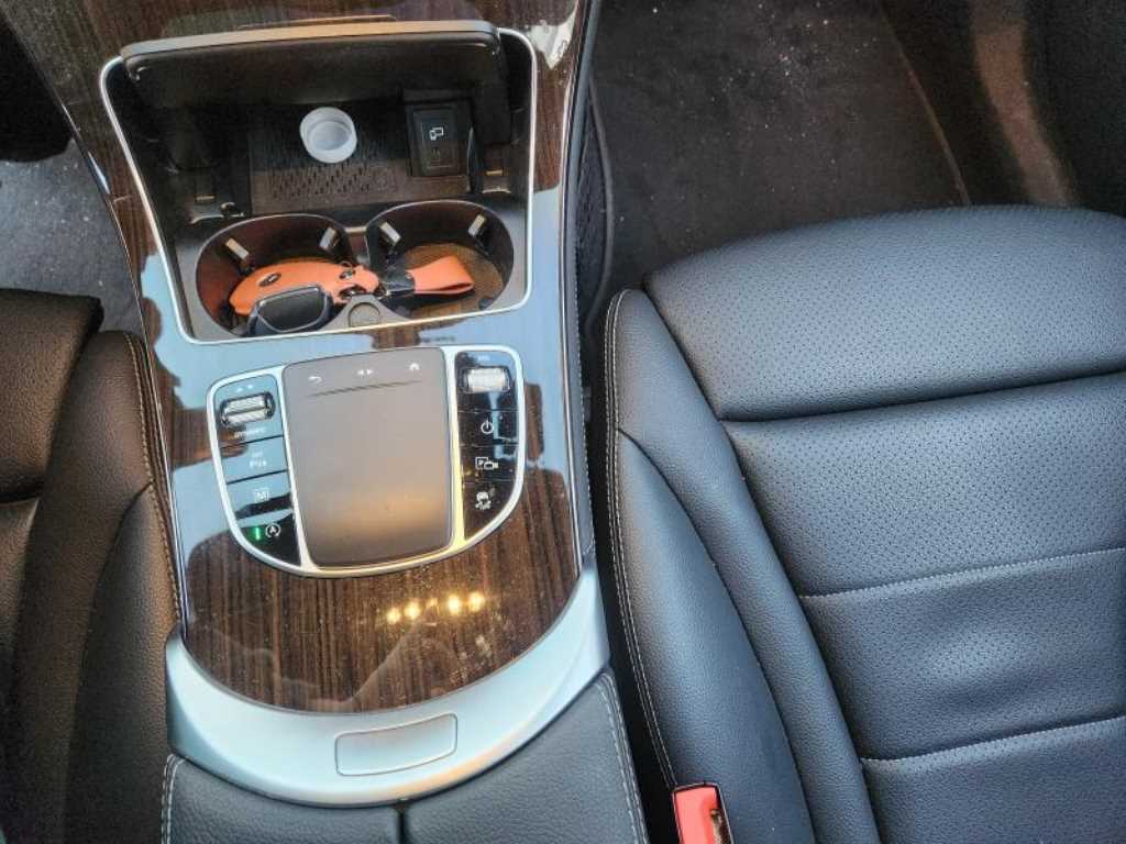 Mercedes Benz GLC Class 2020 Gris - Importación desde Corea - HF Imports Iquique - Foto 13