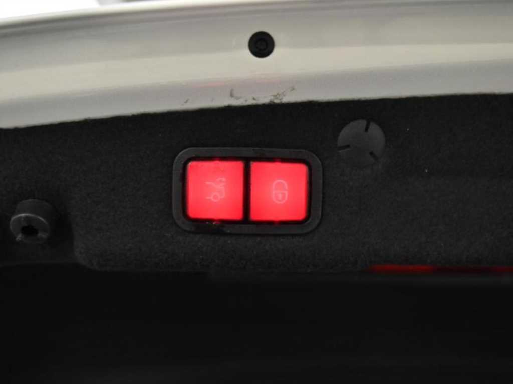 Mercedes Benz C Class 2021 Blanco - Importación desde Corea - HF Imports Iquique - Foto 20