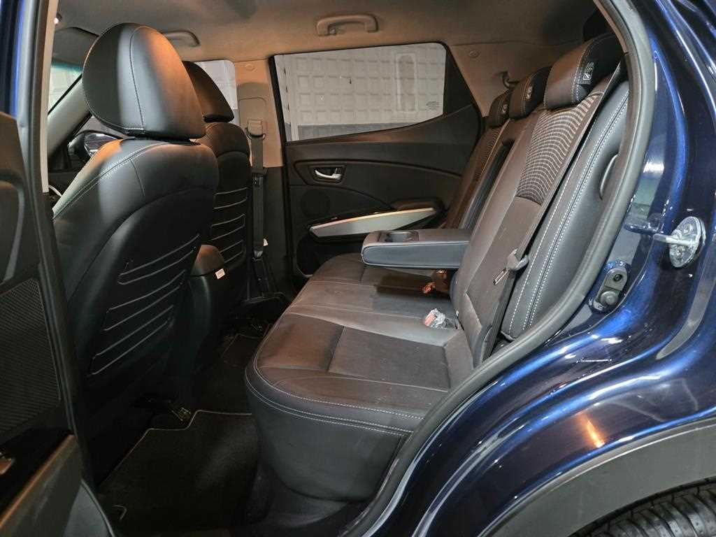 Ssangyong Tivoli 2019 Azul - Importación desde Corea - HF Imports Iquique - Foto 15