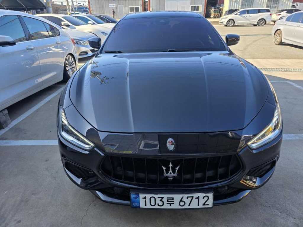Maserati Ghibli 2018 Negro - Importación desde Corea - HF Imports Iquique - Foto 1