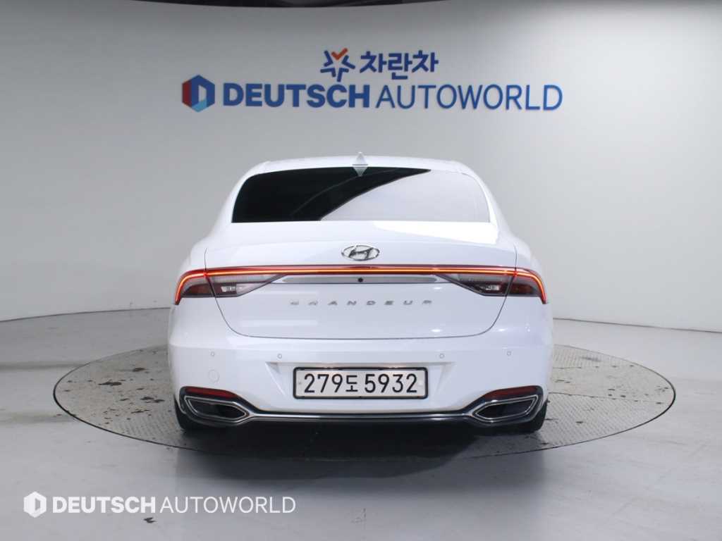 HYUNDAI Grandeur - Vista 4