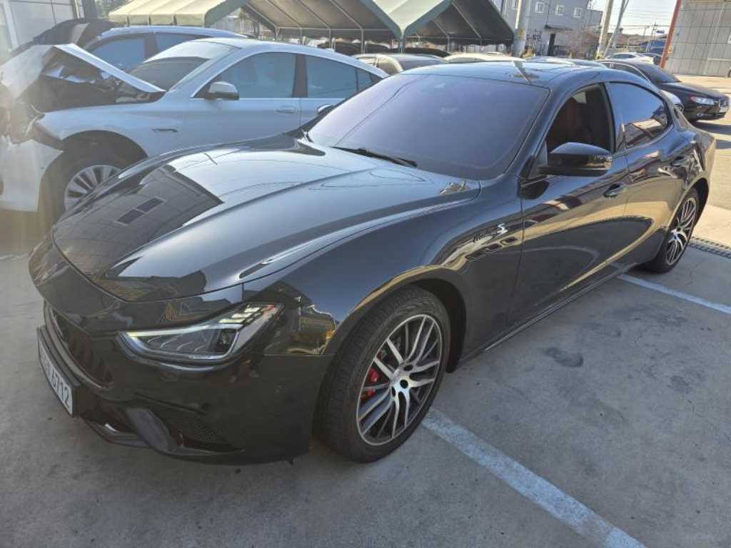 Maserati Ghibli - Vista 3