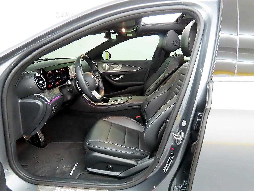 Mercedes Benz E class - Vista 5