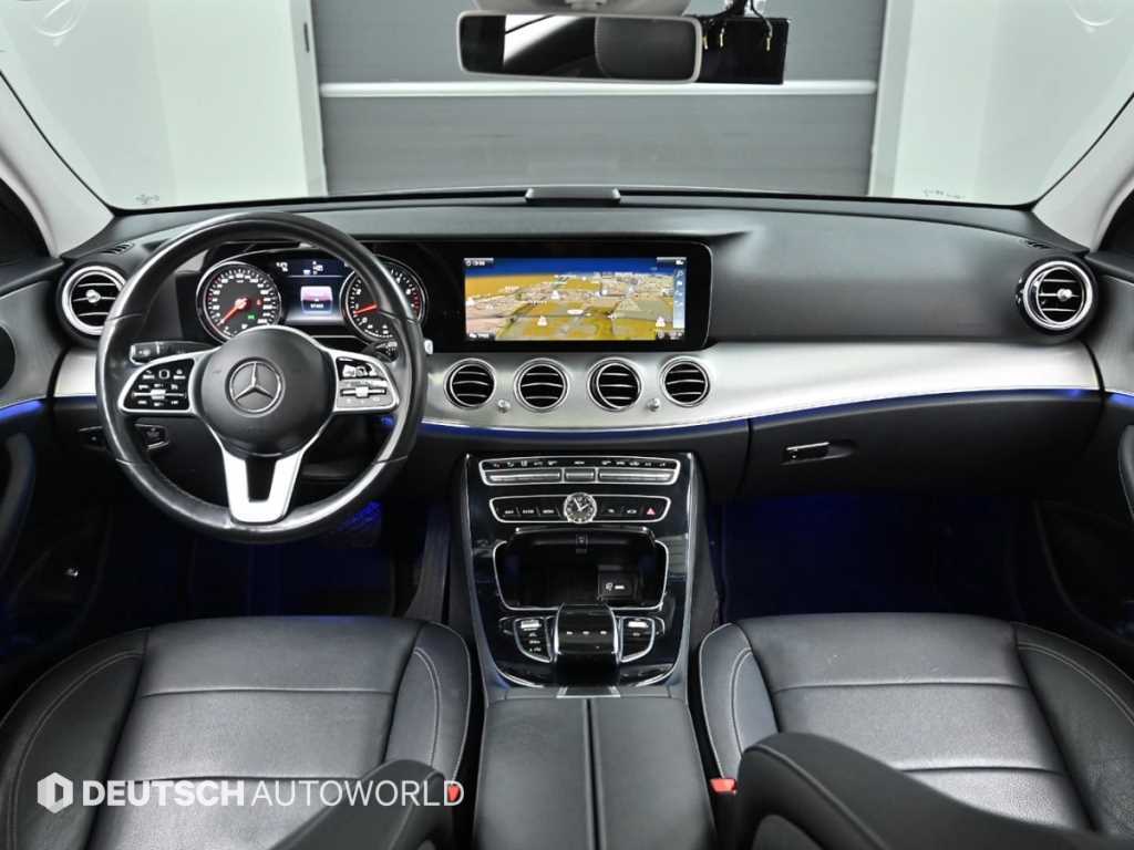 Mercedes Benz E class - Vista 7