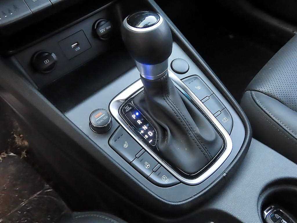 HYUNDAI Kona - Vista 10