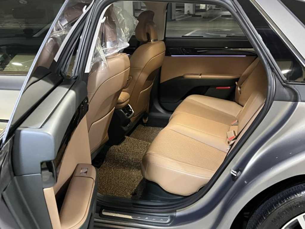 HYUNDAI Grandeur - Vista 7