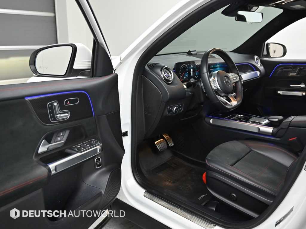 Mercedes Benz GLB Class - Vista 11