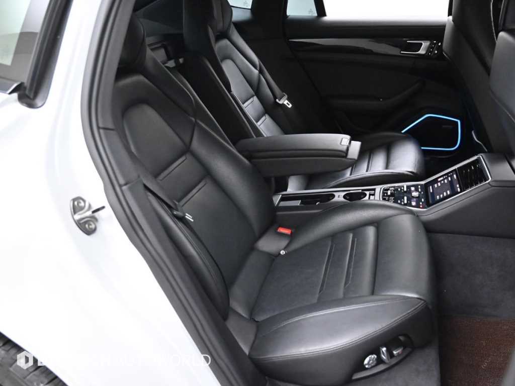 Porsche Panamera - Vista 12
