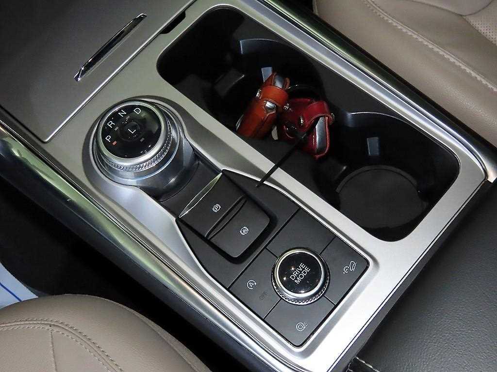 Ford Explorer - Vista 12