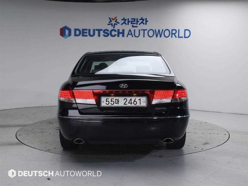 HYUNDAI Grandeur - Vista 4